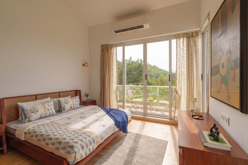 Bean & Blanc – 5 bedroom villa in Lonavala, Maharashtra