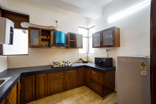 Kasauli Woods Cottage | Hillside 3-BHK Retreat With Outdoor Lounge, Balcony & Scenic Views – 3 bedroom villa in Kasauli, Himachal Pradesh
