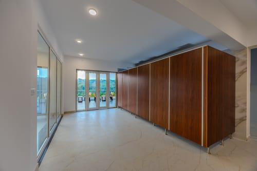 Midpoint UMA Suite | Pet-friendly 1-Room with Shared Outdoor Pool, Living Area & Entertainment Lounge | Lift Access – 1 bedroom villa in South Goa, Goa