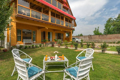 Emaarat Chalet – 10 bedroom villa in Srinagar, Jammu And kashmir