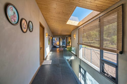 Nivriti W/ Heated Outdoor Pool – 4 bedroom villa in Kasauli, Himachal Pradesh