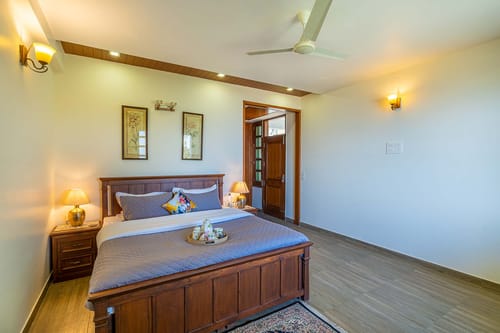 Floradale w/ Jacuzzi & Wood-Fire Pizza – 5 bedroom villa in Kasauli, Himachal Pradesh