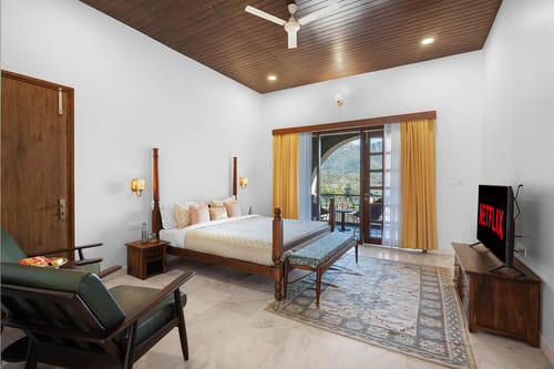 Waterstone @Saket Loak by the Lake – 8 bedroom villa in Udaipur, Rajasthan