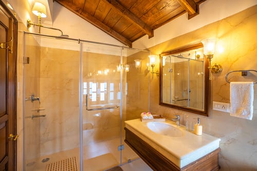 Snowdrop House – 5 bedroom villa in Manali, Himachal Pradesh