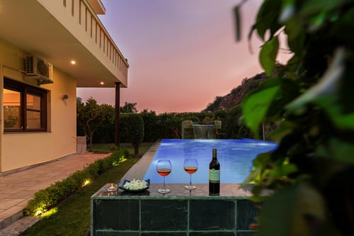 Bliss In The Woods w/ Outdoor Pool - Gurgaon – 4 bedroom villa in Delhi-ncr, Haryana