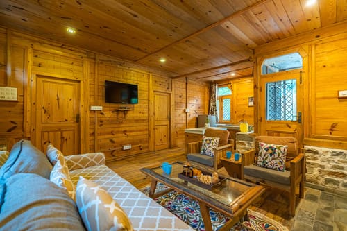 Mellow @ Breezy Banks – 2 bedroom villa in Tirthan Valley, Himachal Pradesh