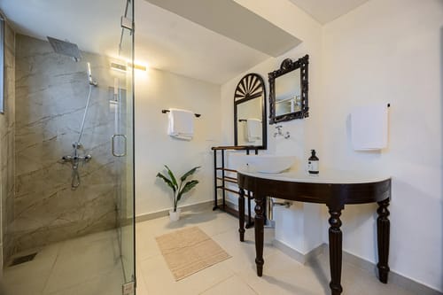 Casa Boa Vida | Luxe 4-BHK Villa Near Candolim Beach With Private Pool, Terrace & Bar – 4 bedroom villa in North Goa, Goa