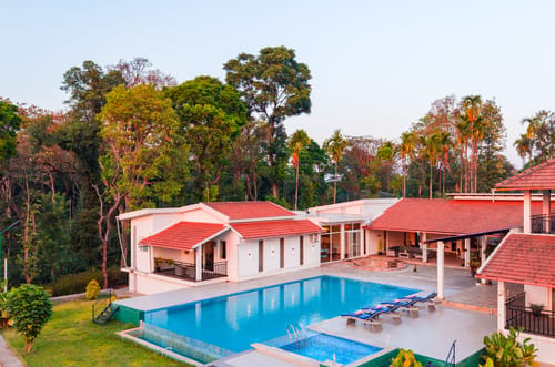 Tranquility | 5-BHK Pet-Friendly Villa With Pool, Jacuzzi, Terrace Sit Out and Garden Area – 5 bedroom villa in Coorg, Karnataka