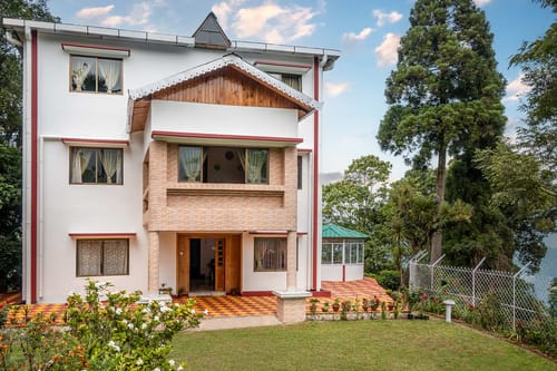 Peppermint @ Arya Treetops And Tea Trails – 3 bedroom villa in Darjeeling, West Bengal