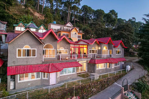 Whispering Valley – 6 bedroom villa in Ranikhet, Uttarakhand