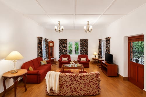Blue Mountains | 3-BHK Pet-Friendly Retreat Amid Coffee Plantations with Verandah Sit-Out, Garden & Forest Vistas – 3 bedroom villa in Coorg, Karnataka