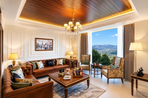 The Royce Silver Oak Opal | Thoughtfully Designed Pet-Friendly 2-BHK Apartment with Scenic Private Deck & Clubhouse – 2 bedroom villa in Kasauli, Himachal Pradesh