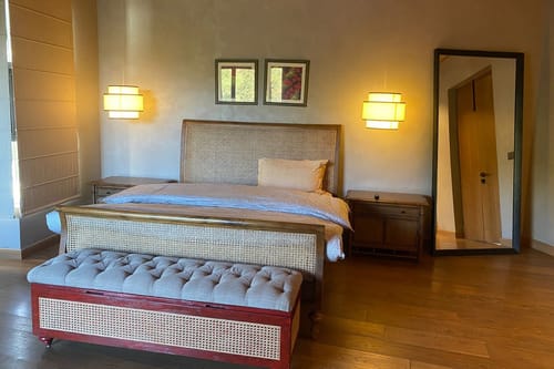 Nivriti W/ Heated Outdoor Pool – 4 bedroom villa in Kasauli, Himachal Pradesh