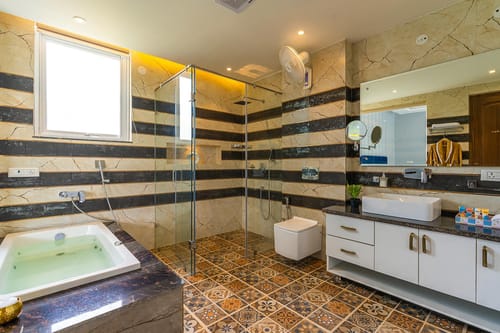 Serenity Farms w/ Pool – 5 bedroom villa in Delhi-ncr, Haryana