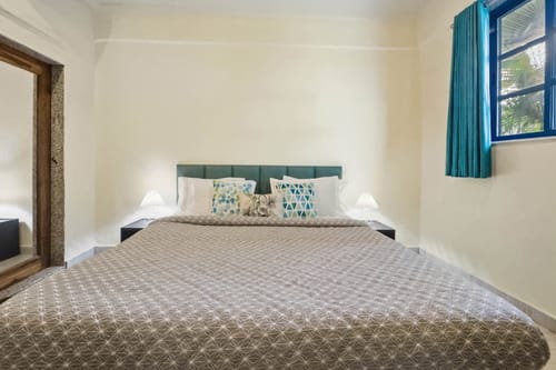 Deluxe Rooms @ Thalassa near the Beach – 4 bedroom villa in Alibaug, Maharashtra