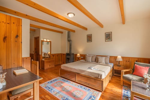 Mantra @ Himalayan Retreat – 6 bedroom villa in Manali, Himachal Pradesh