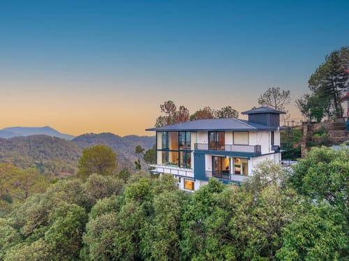 Blossom @ Petal Perch – 4 bedroom villa in Kasauli, Himachal Pradesh