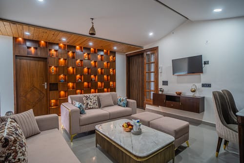 Trio’s Top | Pet-friendly 2-BHK with Attic, Shared Sit-out Area, Stepped Garden & Hill Views – 2 bedroom villa in Mukteshwar, Uttarakhand