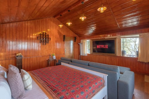 Chalet Rushli - Kanatal – 7 bedroom villa in Mussoorie, Uttarakhand