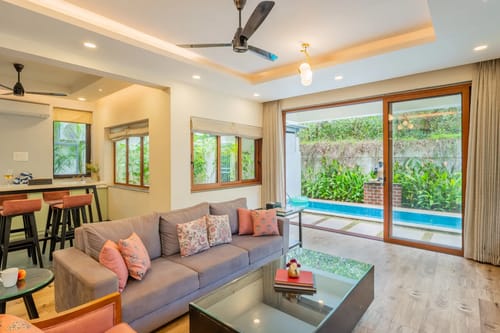 Villa Valerie | Pet-friendly 3-BHK Villa Near Popular Attractions With Pvt Pool & Bar – 3 bedroom villa in North Goa, Goa