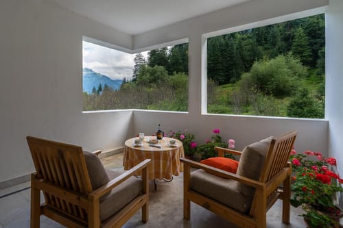 The Lama House – 6 bedroom villa in Manali, Himachal Pradesh