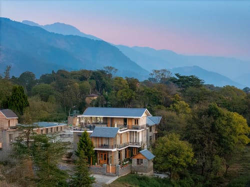 Ilaka Stone House – 5 bedroom villa in Dharamshala, Himachal Pradesh