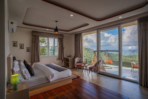 Trio’s Top | 1-BHK Pet-friendly Apartment with patio and Outdoor lounge Area – 2 bedroom villa in Mukteshwar, Uttarakhand