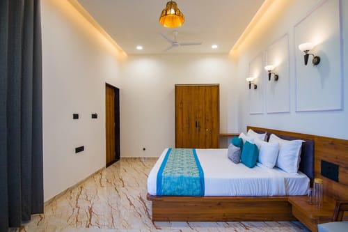 Parvam Retreat | Charming Pet-friendly 2-BHK Villa With Private Pool, Garden, Terrace & Aravali Hill Views – 2 bedroom villa in Udaipur, Rajasthan