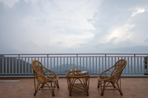 Fleur De Lis | 3-BHK + Attic | Garden | Scenic views – 3 bedroom villa in Kasauli, Himachal Pradesh