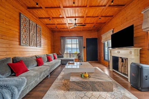 Chalet Royale W/ Zen Deck – 3 bedroom villa in Jammu, Jammu and kashmir