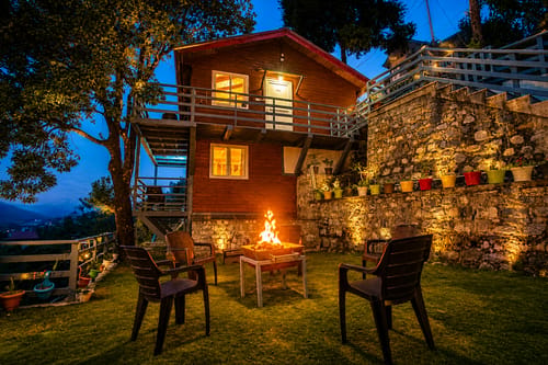 The Urban Escape Nirvana | 1 Premium Room With Hill Views – 1 bedroom villa in Bhimtal, Uttarakhand