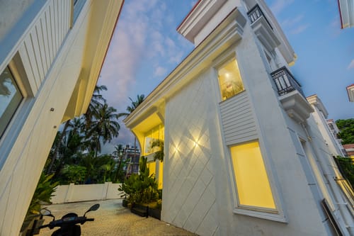Mistwood Villa | Serene 4 BHK Retreat with Private Pool, Terrace Lounge, Elegant Living Spaces & Outdoor Seating – 4 bedroom villa in North Goa, Goa