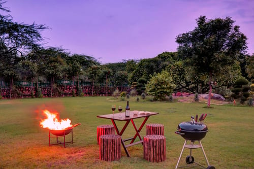 Idyllic Farmhouse - A Glasshouse w/ Outdoor Pool – 3 bedroom villa in Delhi-ncr, Haryana