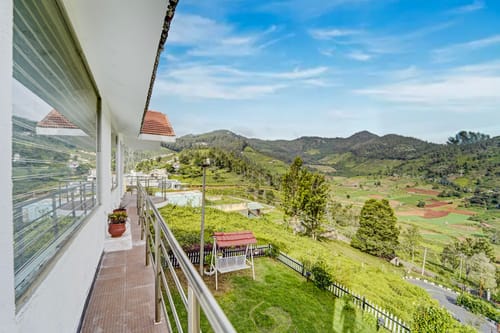 Cleft | 3-BHK With Garden, Picturesque Verandah & Balcony With Views – 3 bedroom villa in Ooty, Tamil Nadu