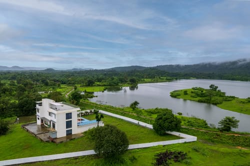 Nilaya By The Lake - Khopoli – 5 bedroom villa in Lonavala, Maharashtra