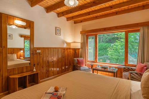 Retreat Cottages – 6 bedroom villa in Manali, Himachal Pradesh