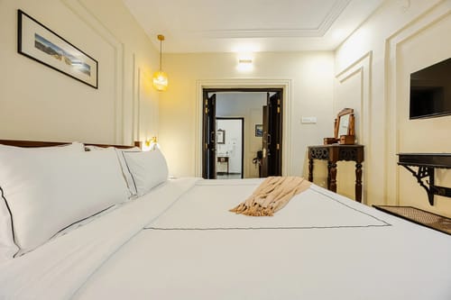 Casa Boa Vida | Luxe 4-BHK Villa Near Candolim Beach With Private Pool, Terrace & Bar – 4 bedroom villa in North Goa, Goa