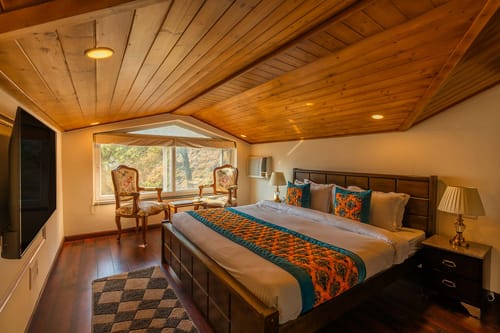 Cherry @ Villa Montierra W/Private Pool – 3 bedroom villa in Kasauli, Himachal Pradesh