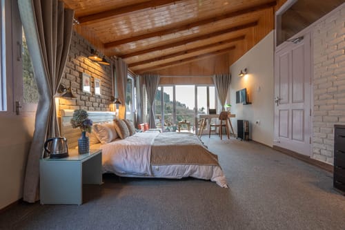 6 Rooms @ Tulip Terraces – 6 bedroom villa in Manali, Himachal Pradesh