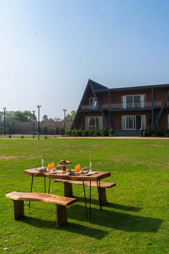 Aarna Estate – 4 bedroom villa in Delhi-ncr, Delhi