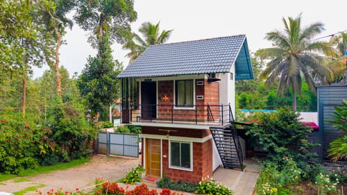 Avocado Cottages Cozy Room | Pet-friendly Garden Suite Amid Avocado & Coffee Estate – 1 bedroom villa in Coorg, Karnataka