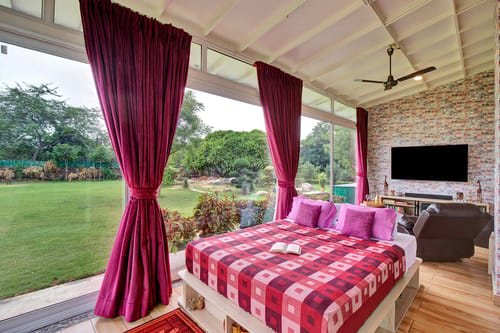 Idyllic Farmhouse - A Glasshouse w/ Outdoor Pool – 3 bedroom villa in Delhi-ncr, Haryana
