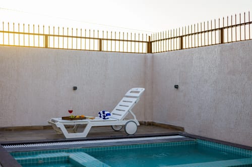 Parvam Retreat | Charming Pet-friendly 2-BHK Villa With Private Pool, Garden, Terrace & Aravali Hill Views – 2 bedroom villa in Udaipur, Rajasthan