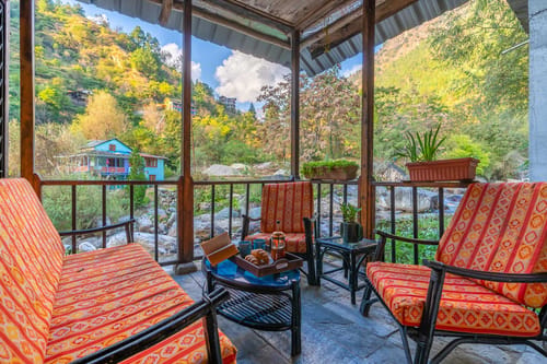 Mellow @ Breezy Banks – 2 bedroom villa in Tirthan Valley, Himachal Pradesh