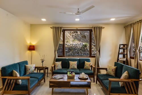 The Nakshatra | 3-BHK Villa With Lounge & Sit-Out Area Near Kainchi Dham & Other Popular Attractions – 3 bedroom villa in Bhimtal, Uttarakhand