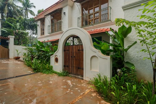 Amayah Rasa | 4-BHK Opulent Villa With Steam Room, Open Shower, Private Pool & Lift – 4 bedroom villa in North Goa, Goa