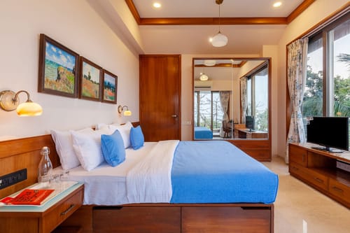 The Blue Horizon – 5 bedroom villa in Alibaug, Maharashtra