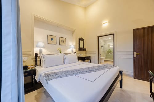 Casa Boa Vida | Luxe 4-BHK Villa Near Candolim Beach With Private Pool, Terrace & Bar – 4 bedroom villa in North Goa, Goa