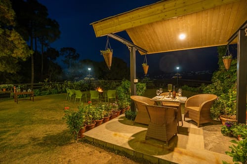 Floradale w/ Jacuzzi & Wood-Fire Pizza – 5 bedroom villa in Kasauli, Himachal Pradesh