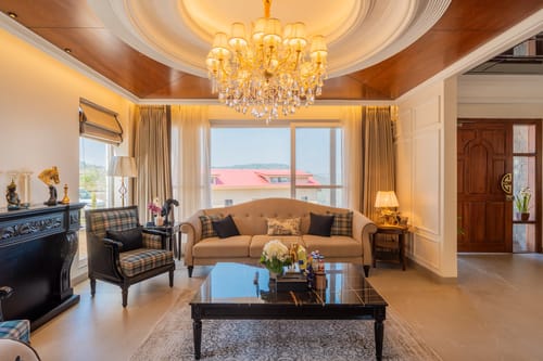 The Royce Daisy | Ultra-Luxe 4-BHK Villa With Private Pool, Jacuzzi, Steam Room & 360° Hill Views – 4 bedroom villa in Kasauli, Himachal Pradesh